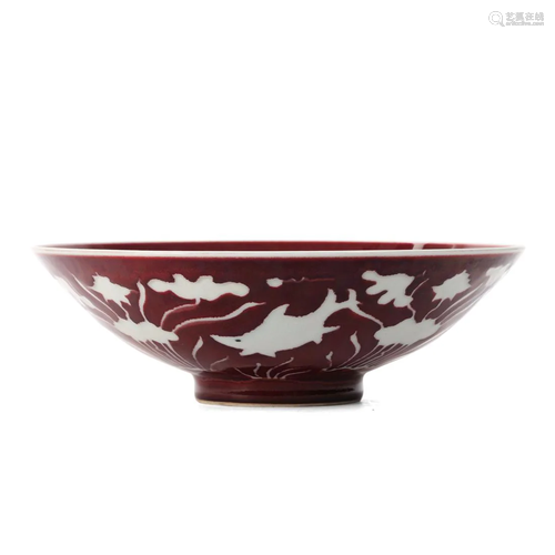 A RED-GLAZED 'FISH AND WATERWEED' BOWL