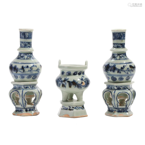 A GROUP OF BLUE AND WHITE INCENSE BURNERS