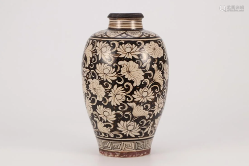 JIZHOU KILN FLORAL MEIPING VASE