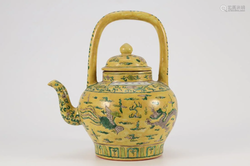 JAUNE GROUND 'DRAGON &PHOENIX' LOOP-HANDLED TEAPOT