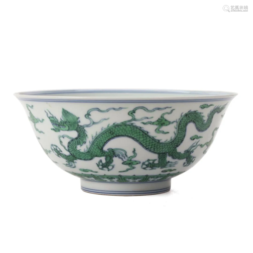 A DOUCAI 'DRAGON' BOWL