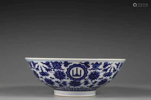 BLUE AND WHITE FLORAL PORCELAIN BOWL