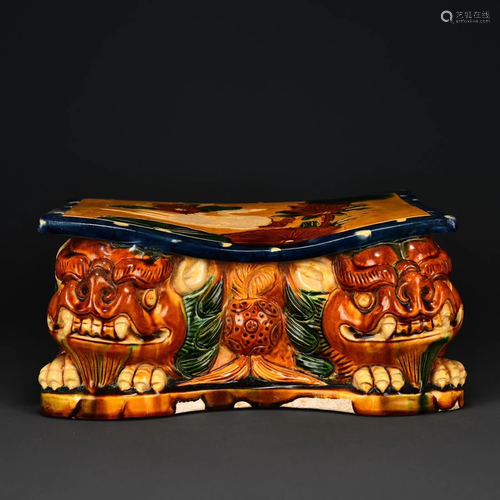 SANCAI GLAZED DOUBLE-LION PORCELAIN PILLOW