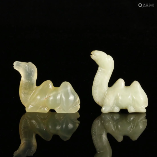 PAIR OF JADE CARVING 'CAMEL' BRUSH RESTS