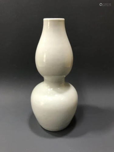 Chinese Glazed Porcelain Gourd Vase