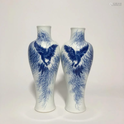 Pair of Chinese Blue and White Porcelain Vase,Mark
