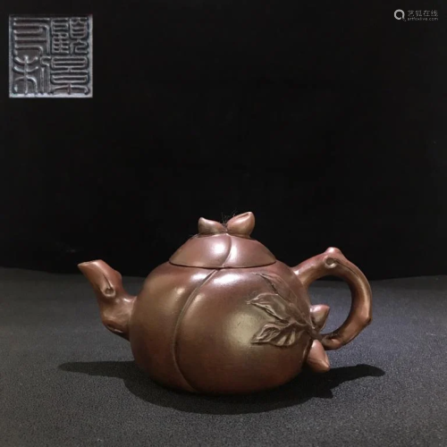 Chinese Zisha Teapot ,Mark,Peach Shape