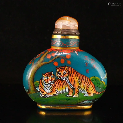 Famille Rose Peking Glass Tiger Design Snuff Bottle