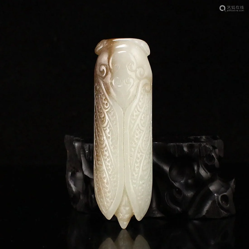 Chinese Natural Hetian Jade Cicada Pendant