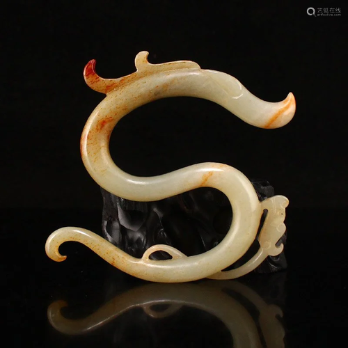 Vintage Chinese Hetian Jade Lucky Dragon Pendant