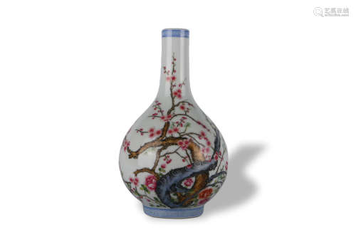 CHINESE VASE