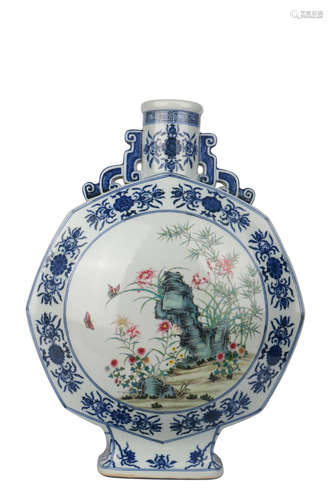 BLUE-AND-WHITE FAMILLE ROSE FLAT VASE