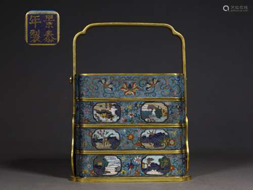 A QING DYNASTY CLOISONNE CARRIER BOX