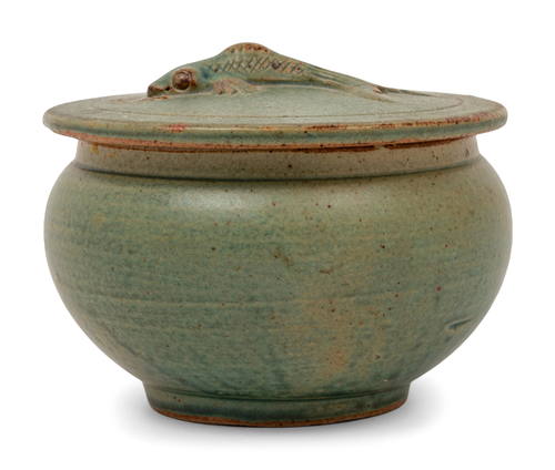 A Celadon Glazed Pottery Covered Jar