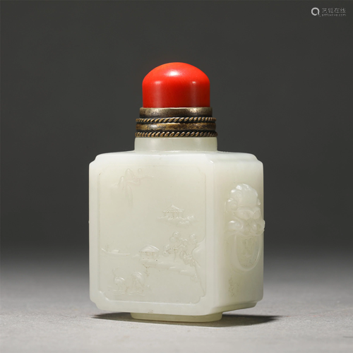 A Chinese Carved White Jade Snuff Bottle