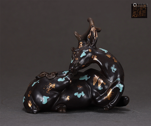 A Porcelain Deer Shaped Paperweight