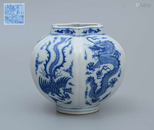 Qianlong Blue and White Dragon Phoenix Lobe Jar