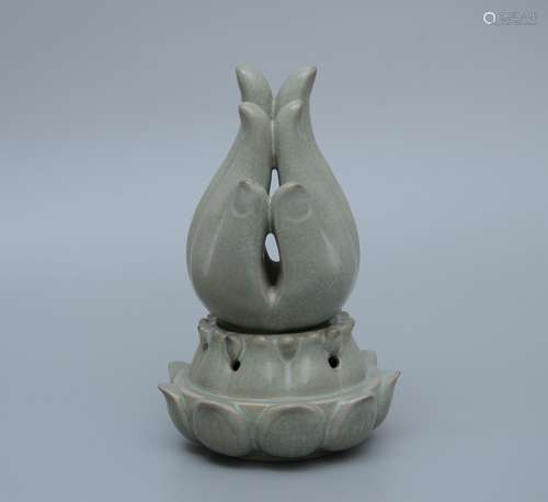 Ru Ware Celadon Buddhist Hands Burner