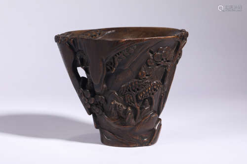 AGALLOCH HIGH RELIEF 
DECORATED FIGURE CUP