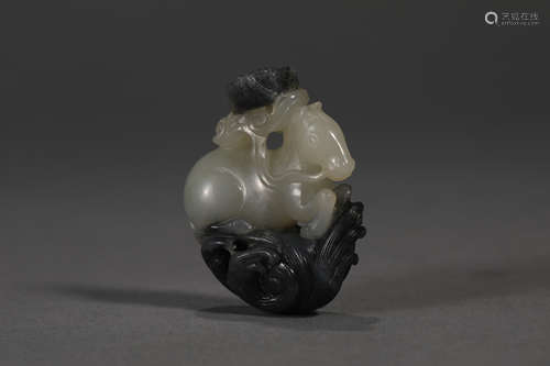 HETIAN JADE HORSE AND MONKEY ORNAMENT