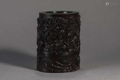 SANDALWOOD RELIEF-DECORATED FIGURE BRUSH POT