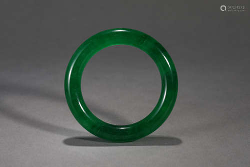 JADEITE BANGLE