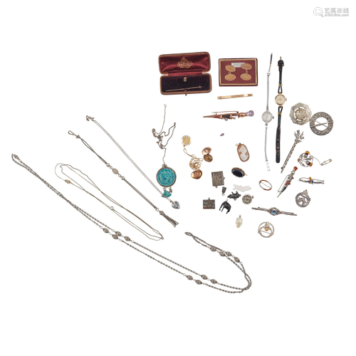 A collection of jewellery