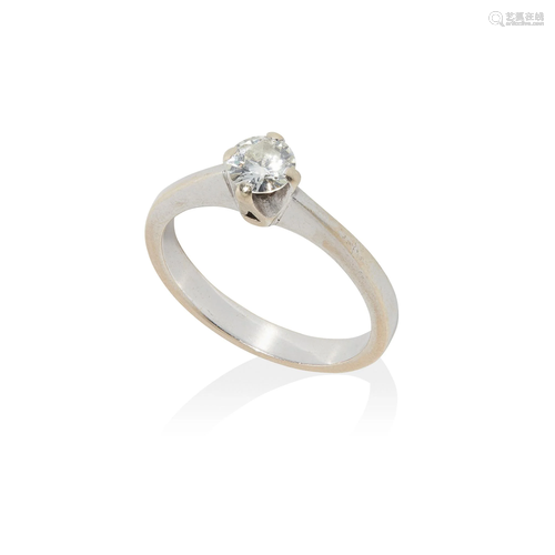 A single stone diamond ring