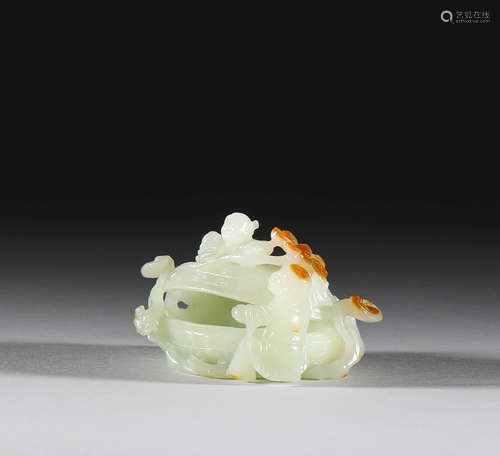 In the Qing Dynasty, Hotan jade boy ornaments