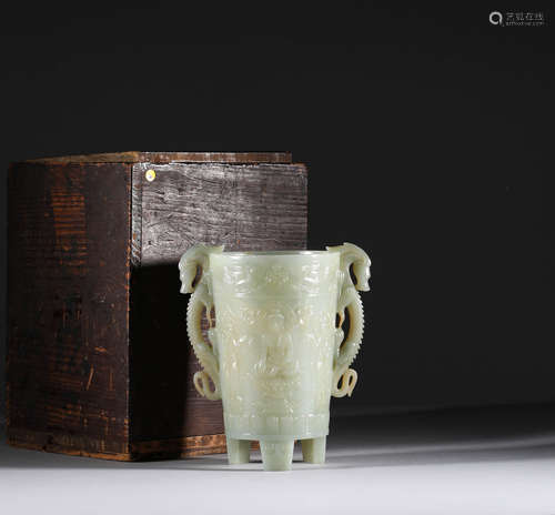 In the Tang Dynasty, Hotan jade offered a cup