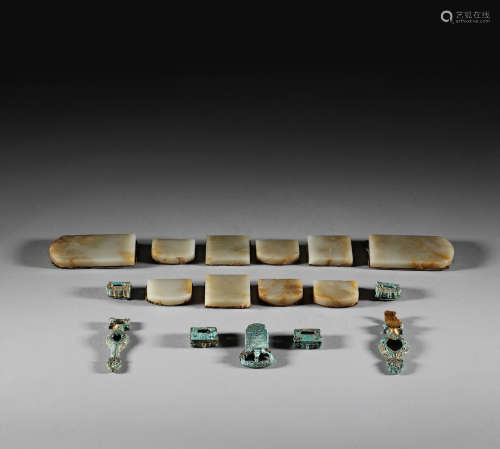 In the Yuan Dynasty, Hetian jade belt was a set