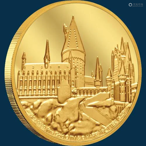 HARRY POTTER(TM) Classic - Hogwarts Castle 1/4oz Gold…