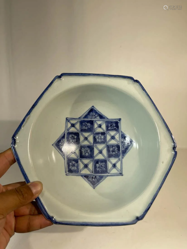 Japanese Blue White Porcelain Bowl with Geometric