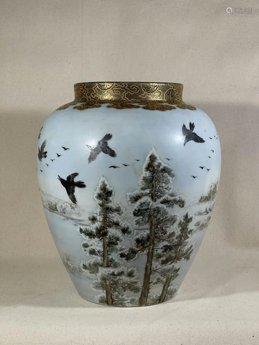 Japanese Kutani Porcelain Vase - Crow on Snowy Branch