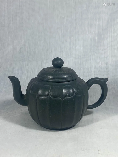 Chinese Yixin Teapot - Lotus