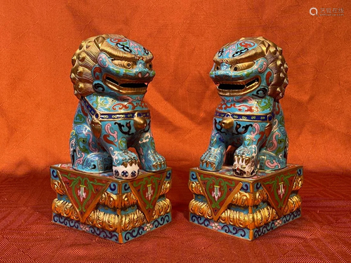 Pair Chinese Cloisonen Foolions