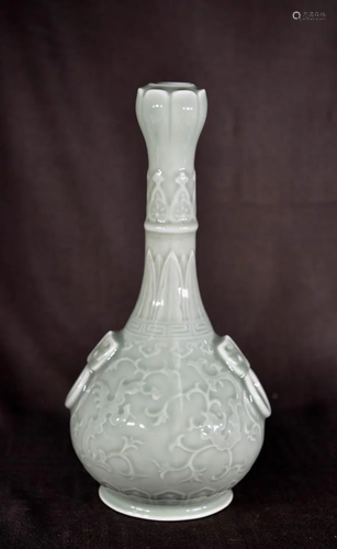 Chinese Celadon Porcelain Long Neck Vase