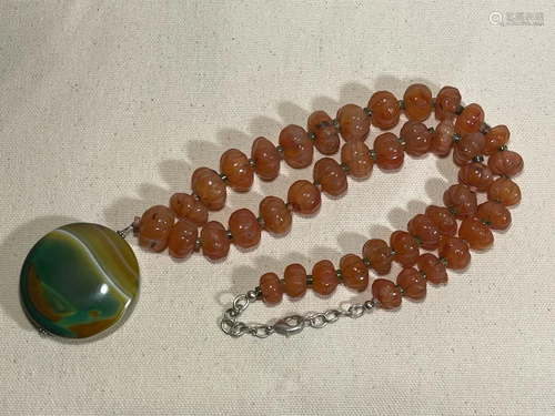 Chinese Agate Necklace with Pedant