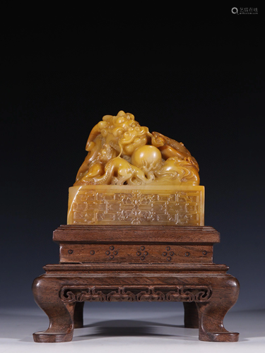 A Chinese Carved Stone Seal