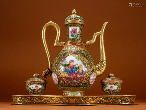 A Set of Chinese Enamel Glazed Porcelain Wine Set