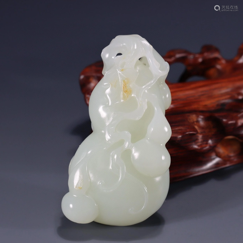 A Chinese Carved Jade Decoration