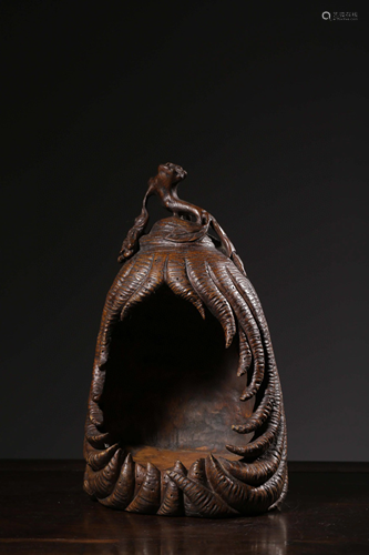 A Chinese Carved Bamboo Buddha Niche