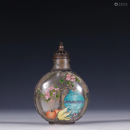 A Chinese Peking Glass Snuff Bottle