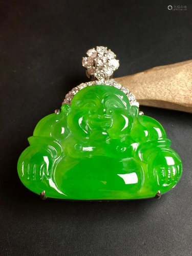 A Chinese Carved Jadeite Pendant (W/O Chain)