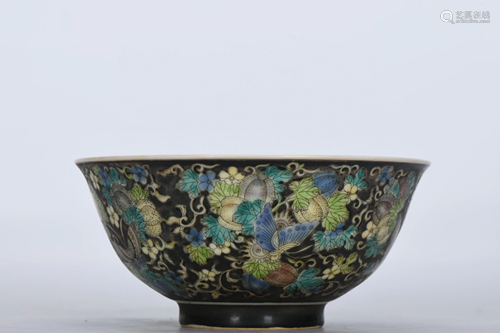 A Chinese San-Cai Glazed Porcelain Bowl