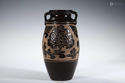 A Chinese Cizhou-Ware Glazed Porcelain Vase