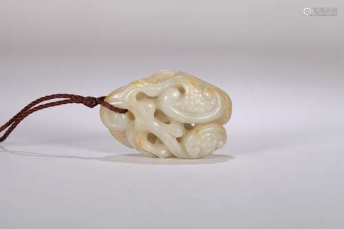 A Chinese Carved Jade Pendant