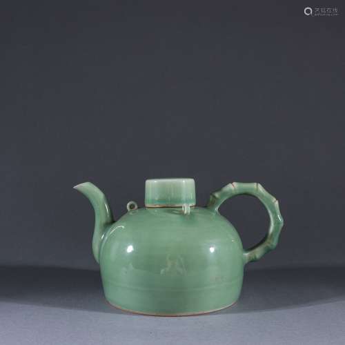 旧藏 龙泉青瓷竹节纹茶壶