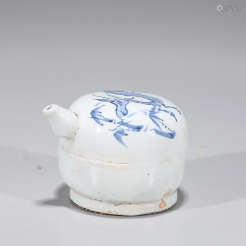 Korean Blue & White Porcelain Water Dropper