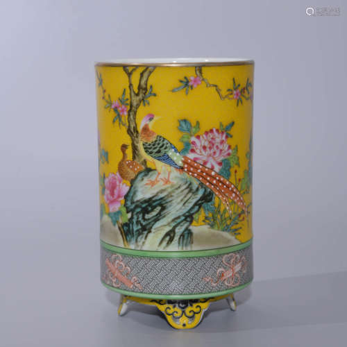  ENAMELED FLOWER AND WAGTAIL BRUSH POT